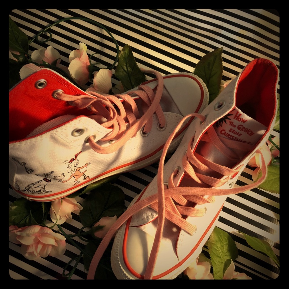 Converse Dr Seuss Size 3 kids NWOT
